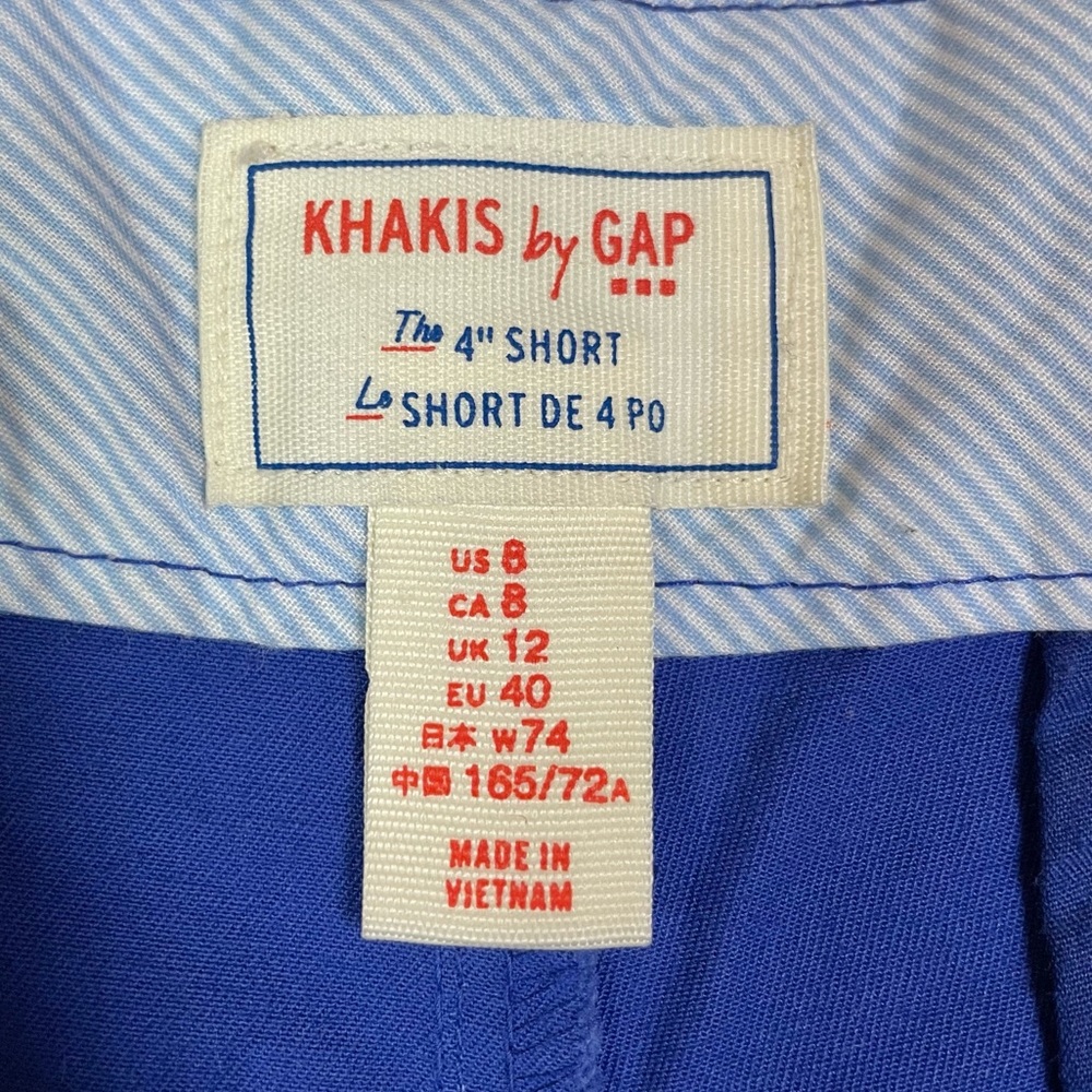 Gap 4 Inch Short Size 8 - Picture 2 of 6